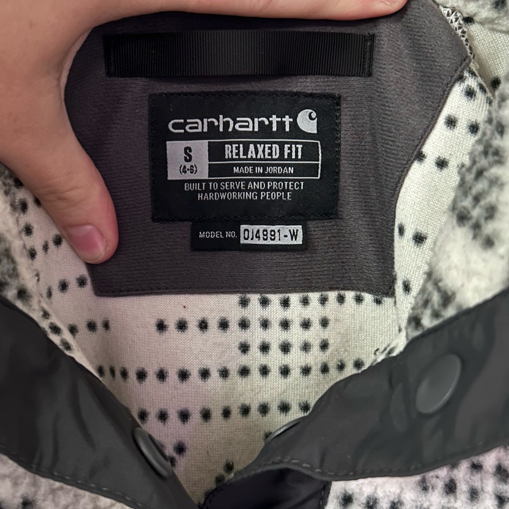 Carhartt Womens Black and White Sweater - Picture 2 of 2